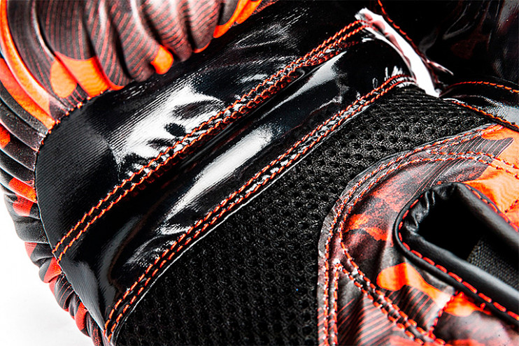 UFC PRO Перчатки для бокса CAMO INFRARED - L/XL