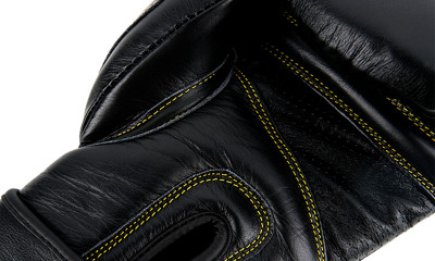UFC Премиальные тренировочные перчатки на липучке чёрные - 14 Oz