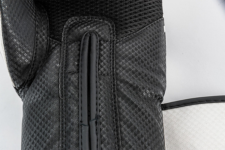 UFC PRO Performance Rush 14 Oz - белые
